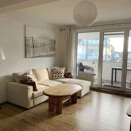 Отель Ostseewind - *